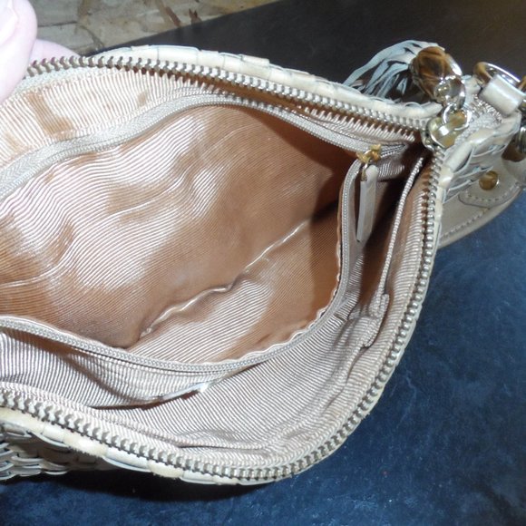 Elliott Lucca Tan Weaved Bag - Picture 9 of 10